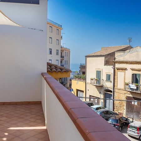 Domus Noem - Locazione Turistica Hotel Agrigento Exterior photo